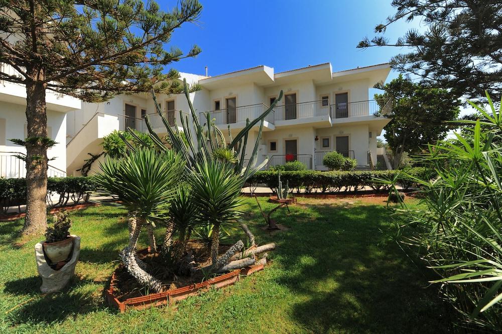Oasis Beach Hotel - Adults Only Ανισσαράς Εξωτερικό φωτογραφία