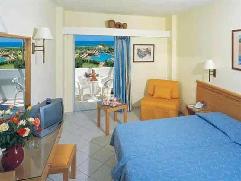 Oasis Beach Hotel - Adults Only Ανισσαράς Εξωτερικό φωτογραφία